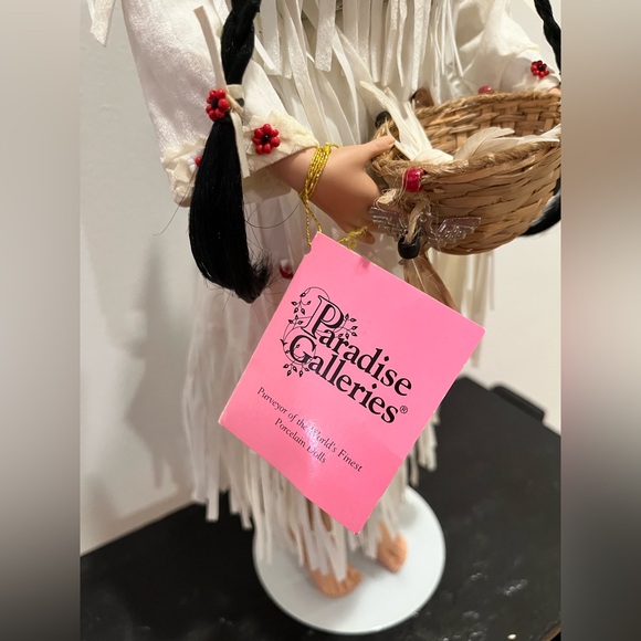 Paradise Galleries “Swirling Waters” Native American Porcelain Doll - Picture 8 of 14